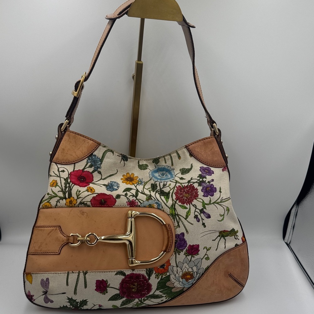 Gucci Horsebit Floral Shoulder Bag with Gold Hardware with Dust Bag